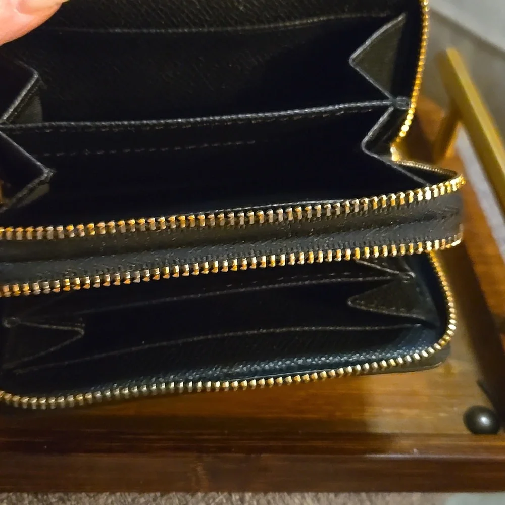 Coach Black Leather Zip Wallet - Picture 4 of 4